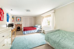 Photo 36- click for photo gallery